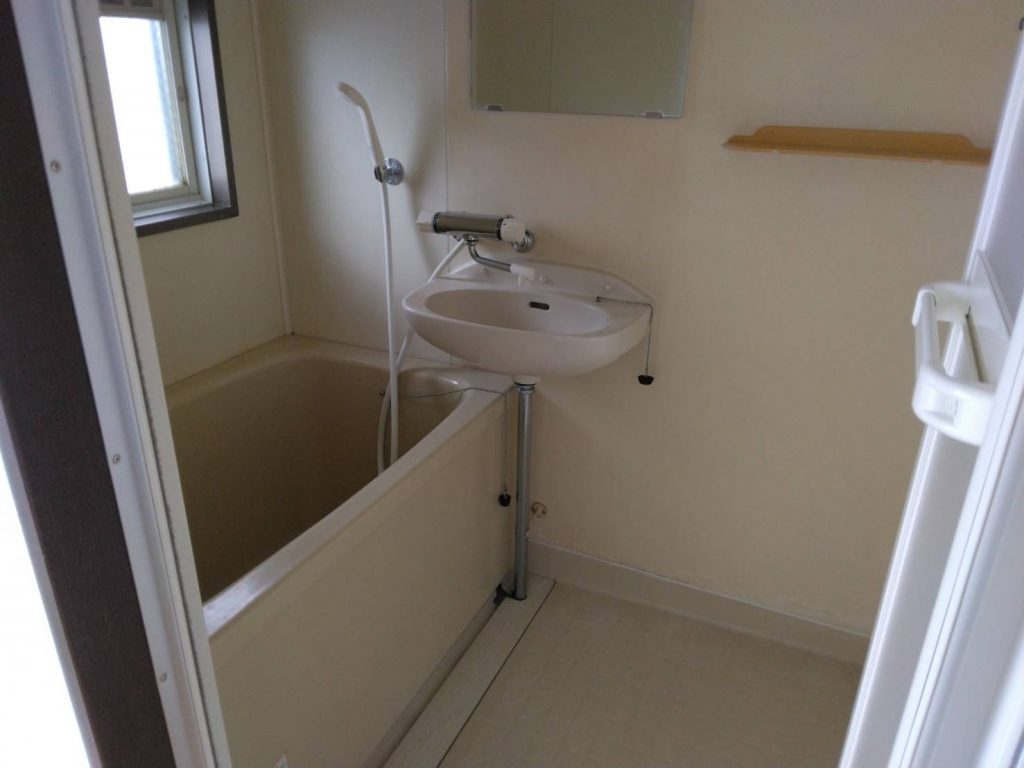 サンシティ田中の(風呂) - 山口市の小郡の小郡不動産